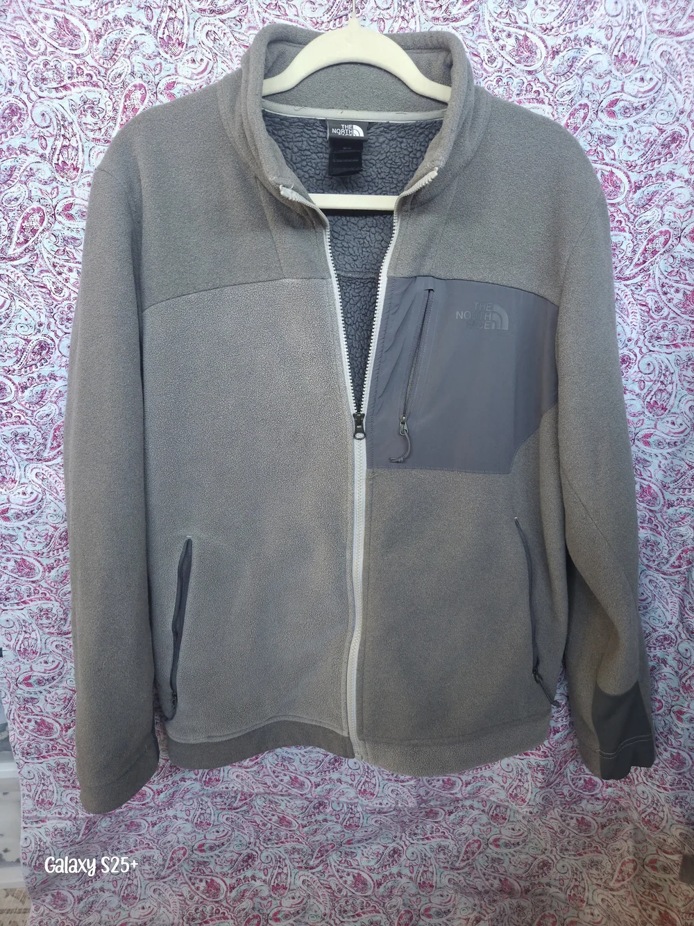 The North Face Men's Taupe/Gray Full‑Zip Fleece Jacket
